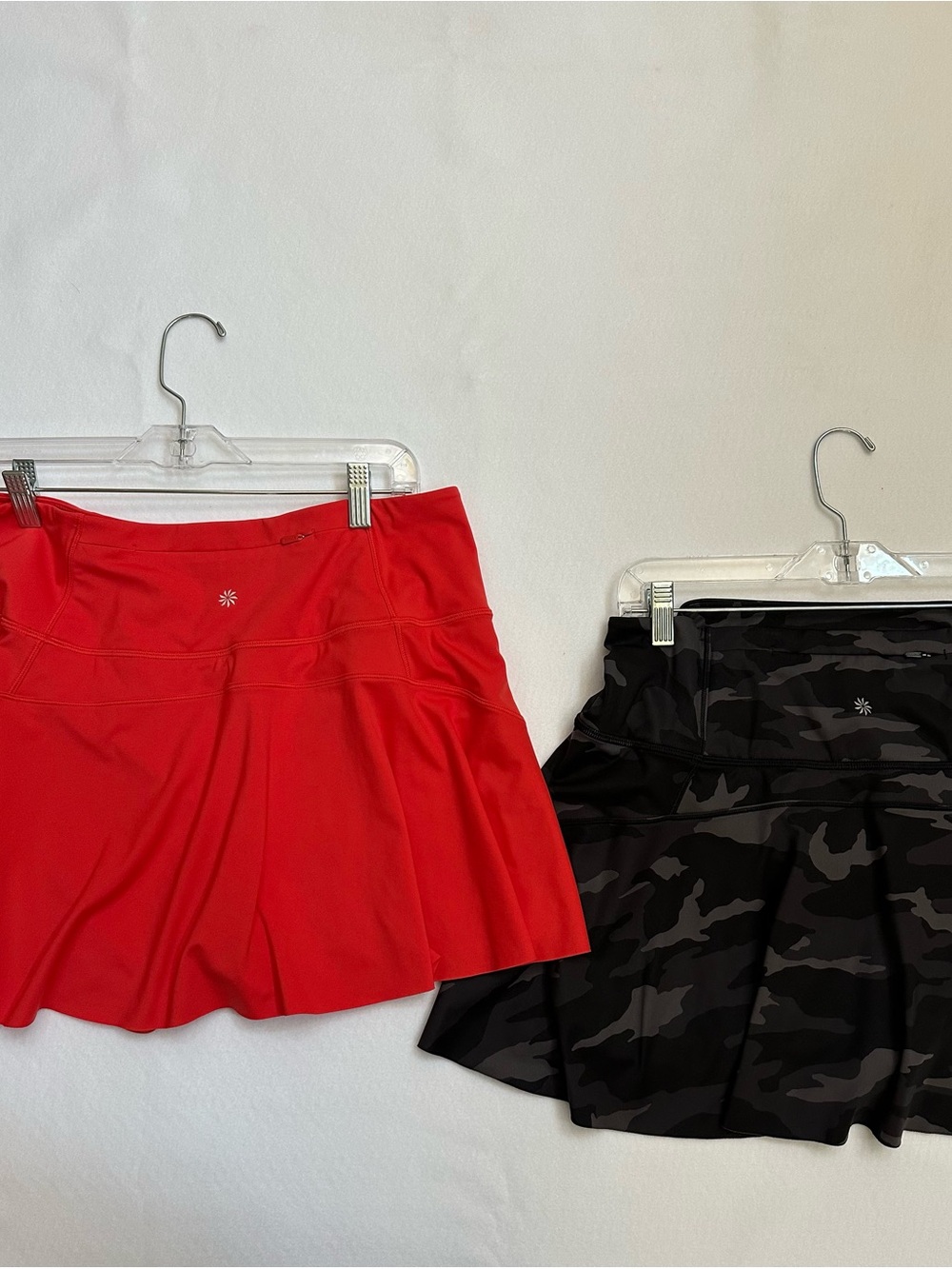 Athleta Red Solid and Black Camo Athletic Skorts